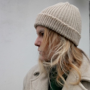 Vajszín kötött sapka - Meska.hu