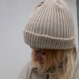 Vajszín kötött sapka - ruha & divat - sál, sapka, kendő - sapka - Meska.hu