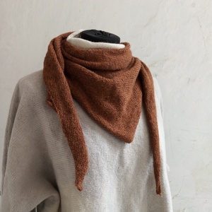 Puha kötött rozsdaszín kendő  - ruha & divat - sál, sapka, kendő - vállkendő - Meska.hu