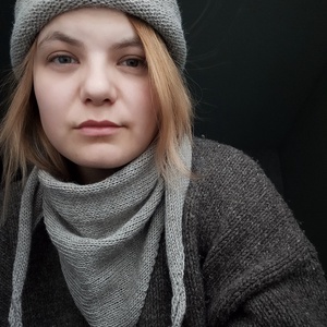 Kötött beige kendő és sapka - ruha & divat - sál, sapka, kendő - sál - Meska.hu