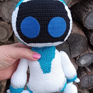 Astro Bot dekoratív jellegű horgolt játék - játék & sport - plüssállat & játékfigura - robot & gép - Meska.hu