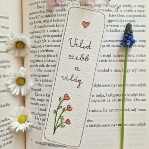 Akvarell könyvjelző - Veled szebb a világ felirattal, piros, szívecskés virággal, Könyv & Zene, Könyvjelző, Fotó, grafika, rajz, illusztráció, Festett tárgyak, MESKA