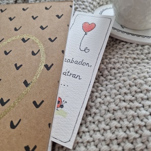 Akvarell könyvjelző - Szabadon, bátran felirattal, katicával, szívecskés léggömb motívummal - könyv & zene - könyvjelző - Meska.hu