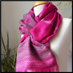 Fukszia kendő - ruha & divat - sál, sapka, kendő - kendő - Meska.hu