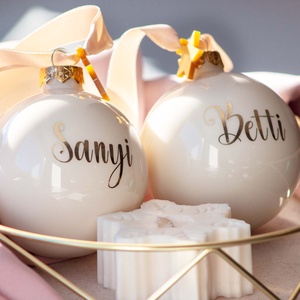 Karácsonyi feliratos üveggömb - TEJFEHÉR - karácsony - karácsonyi lakásdekoráció - karácsonyfadíszek - Meska.hu