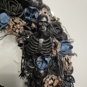 Halloween ajtódísz fekete hollóval - otthon & életmód - dekoráció - halloween - halloweeni ajtódíszek és ablakdíszek - Meska.hu Halloween ajtódísz fekete hollóval - otthon & életmód - dekoráció - halloween - halloweeni ajtódíszek és ablakdíszek - Meska.hu