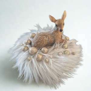 Elegáns őzikés téli asztaldísz arany fényekkel - karácsony - adventi díszek - adventi asztaldísz - Meska.hu