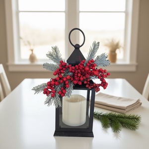 Elegáns téli led lámpás piros bogyókkal  meghitt fények az otthonodba - karácsony - adventi díszek - adventi gyertyadíszek és koszorúdíszek - Meska.hu