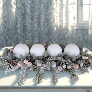 Kendekor természetes hatású adventi asztaldísz  hófehér kerek gyertyás, havas fenyős koszorú - Meska.hu