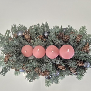 Adventi asztaldísz  rózsaszín gyertyák, elegáns grafit színű díszek - karácsony - adventi díszek - adventi asztaldísz - Meska.hu