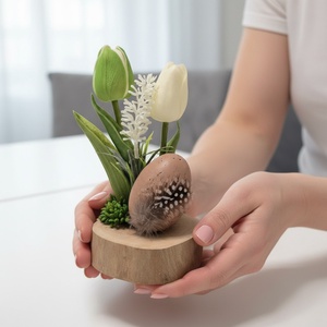 Tavaszi asztaldísz tojással és tulipánnal - otthon & életmód - virágdekoráció - virágdíszek - asztali virágdísz - Meska.hu