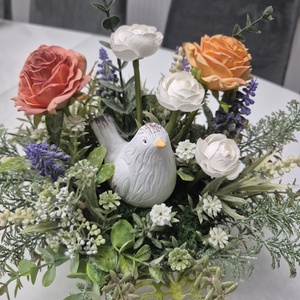 Virágos asztaldísz madárfigurával - otthon & életmód - dekoráció - asztal és polc dekoráció - asztaldísz - Meska.hu