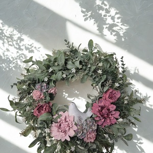 Lila virágos ajtódísz kismadárral - otthon & életmód - dekoráció - ajtó- és ablak dekoráció - ajtódísz & kopogtató - Meska.hu