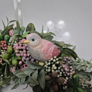 Bogyós tavaszi koszorú - kismadarakkal, természetes hatású  - otthon & életmód - dekoráció - ajtó- és ablak dekoráció - ajtódísz & kopogtató - Meska.hu