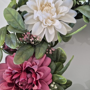 Virágos elegáns koszorú � virágos ajtódekoráció, romantikus színvilág - nagyméretű - otthon & életmód - dekoráció - ajtó- és ablak dekoráció - ajtódísz & kopogtató - Meska.hu