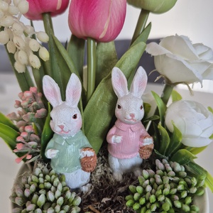 Virágos polcdísz kisnyuszikkal� elegáns, gondozásmentes dekoráció - ünnepi díszek, dekorációk - húsvéti díszek és dekorációk - húsvéti virágos díszek - Meska.hu