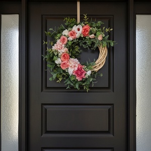 Romantikus ajtódísz/koszorú rózsaszín virágokkal � természetes hatású koszorú - otthon & életmód - dekoráció - ajtó- és ablak dekoráció - ajtódísz & kopogtató - Meska.hu