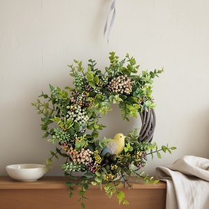 Bogyós tavaszi koszorú - kismadárral, természetes hatású ajtódísz, Otthon & Életmód, Dekoráció, Ajtó- és ablak dekoráció, Ajtódísz & Kopogtató, , MESKA