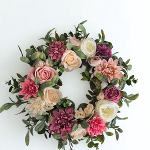 Virágos elegáns koszorú � virágos ajtódekoráció, romantikus színvilág - nagyméretű - Meska.hu