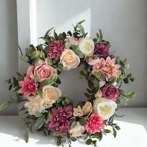 Virágos elegáns koszorú � virágos ajtódekoráció, romantikus színvilág - nagyméretű - otthon & életmód - dekoráció - ajtó- és ablak dekoráció - ajtódísz & kopogtató - Meska.hu