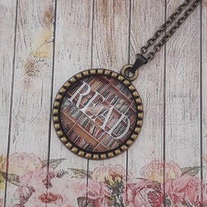 Könyvmoly üveglencsés nyaklánc, Ékszer, Nyaklánc, Medálos nyaklánc, Ékszerkészítés, MESKA