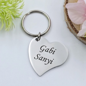 Gravírozott kulcstartó saját felirattal - szív medállal, Táska & Tok, Kulcstartó & Táskadísz, Kulcstartó, Gravírozás, pirográfia, MESKA