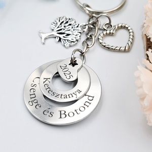 Gravírozott kulcstartó saját felirattal, charmokkal - táska & tok - kulcstartó & táskadísz - kulcstartó - Meska.hu