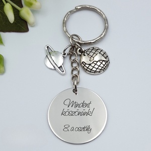 Ajándék földrajztanároknak ballagásra, pedagógusnapra, tanév végére - Gravírozott szöveges ballagási kulcstartó 1., Táska & Tok, Kulcstartó & Táskadísz, Kulcstartó, Gravírozás, pirográfia, MESKA