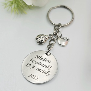 Ajándék biológiatanároknak ballagásra, pedagógusnapra, tanév végére - Gravírozott szöveges ballagási kulcstartó 2. - táska & tok - kulcstartó & táskadísz - kulcstartó - Meska.hu