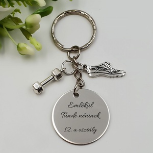 Ajándék testneveléstanároknak ballagásra, pedagógusnapra, tanév végére - Gravírozott szöveges ballagási kulcstartó 3. - Meska.hu