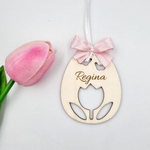 Gravírozott fa húsvéti tojás egyedi névvel. Húsvéti ajándék gyerekeknek., Ünnepi díszek, dekorációk, Húsvéti díszek és dekorációk, Húsvéti tojás, hímestojás, Gravírozás, pirográfia, MESKA