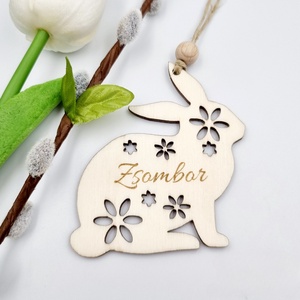 Gravírozott fa húsvéti nyuszi egyedi névvel. Húsvéti ajándék gyerekeknek., Ünnepi díszek, dekorációk, Húsvéti díszek és dekorációk, Húsvéti tojásfadíszek, Gravírozás, pirográfia, MESKA