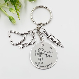 Orvosnak ajándék - doktor kulcstartó grafikával, egyedi névvel, felirattal, Táska & Tok, Kulcstartó & Táskadísz, Kulcstartó, Gravírozás, pirográfia, MESKA