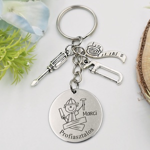 Asztalosnak ajándék - asztalos kulcstartó grafikával, egyedi névvel, felirattal - táska & tok - kulcstartó & táskadísz - kulcstartó - Meska.hu