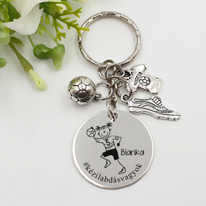Kézilabdásnak ajándék - kézilabdázó női kulcstartó grafikával, egyedi névvel, felirattal, Táska & Tok, Kulcstartó & Táskadísz, Kulcstartó, Gravírozás, pirográfia, MESKA