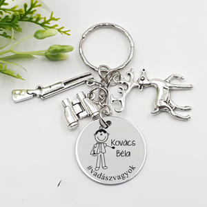 Vadásznak ajándék - vadász kulcstartó grafikával, egyedi névvel, felirattal, Táska & Tok, Kulcstartó & Táskadísz, Kulcstartó, Gravírozás, pirográfia, Ez a kulcstartó a mintaképen látható figurával készül.

Mit kérhetsz rá?
Egyedi név: Az általad meg..., MESKA