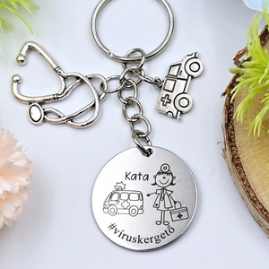 Mentősnőnek ajándék - mentősnő kulcstartó grafikával, egyedi névvel, felirattal, Táska & Tok, Kulcstartó & Táskadísz, Kulcstartó, Gravírozás, pirográfia, MESKA