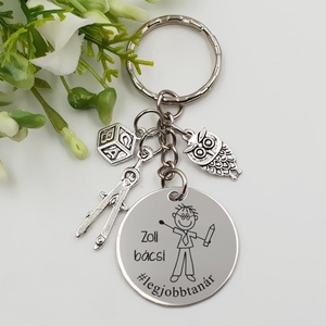 Tanárnak ajándék - tanár kulcstartó grafikával, egyedi névvel, felirattal, Táska & Tok, Kulcstartó & Táskadísz, Kulcstartó, Gravírozás, pirográfia, MESKA