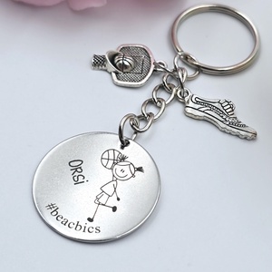 Kosárlabdázónak ajándék - kosaras női kulcstartó grafikával, egyedi névvel, felirattal - táska & tok - kulcstartó & táskadísz - kulcstartó - Meska.hu