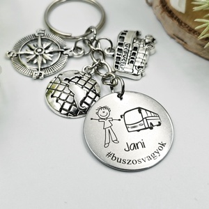 Buszsofőrnek ajándék - buszsofőr kulcstartó grafikával, egyedi névvel, felirattal - táska & tok - kulcstartó & táskadísz - kulcstartó - Meska.hu