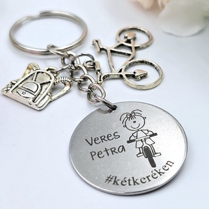 Biciklisnek ajándék - biciklis kulcstartó grafikával, egyedi névvel, felirattal - táska & tok - kulcstartó & táskadísz - kulcstartó - Meska.hu