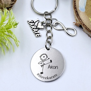 Karatésnak ajándék - karatés kulcstartó grafikával, egyedi névvel, felirattal, Táska & Tok, Kulcstartó & Táskadísz, Kulcstartó, Gravírozás, pirográfia, MESKA