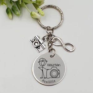 Fényképésznek ajándék - fényképész kulcstartó grafikával, egyedi névvel, felirattal, Táska & Tok, Kulcstartó & Táskadísz, Kulcstartó, Gravírozás, pirográfia, MESKA