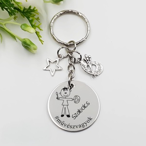 Festőművésznek ajándék - festőművész kulcstartó grafikával, egyedi névvel, felirattal, Táska & Tok, Kulcstartó & Táskadísz, Kulcstartó, Gravírozás, pirográfia, MESKA