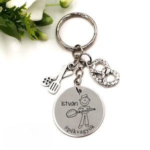 Péknek ajándék - pék kulcstartó grafikával, egyedi névvel, felirattal, Táska & Tok, Kulcstartó & Táskadísz, Kulcstartó, Gravírozás, pirográfia, MESKA