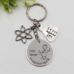 Vegyésznek ajándék - vegyész kulcstartó grafikával, egyedi névvel, felirattal, Táska & Tok, Kulcstartó & Táskadísz, Kulcstartó, Gravírozás, pirográfia, MESKA