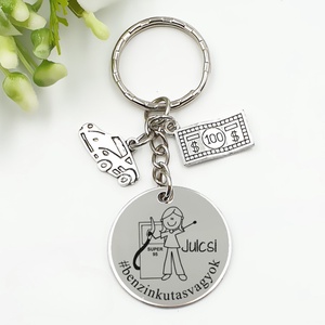 Benzinkutasnak ajándék - benzinkutasnő kulcstartó grafikával, egyedi névvel, felirattal, Táska & Tok, Kulcstartó & Táskadísz, Kulcstartó, Gravírozás, pirográfia, MESKA