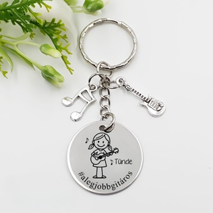 Gitárosnak ajándék - gitárosnő kulcstartó grafikával, egyedi névvel, felirattal, Táska & Tok, Kulcstartó & Táskadísz, Kulcstartó, Gravírozás, pirográfia, MESKA