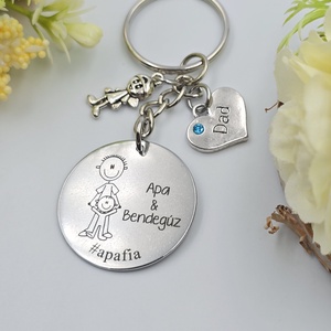 Apának ajándék - Apa-fia kulcstartó grafikával, egyedi névvel, felirattal  - táska & tok - kulcstartó & táskadísz - kulcstartó - Meska.hu