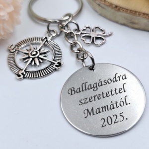 Ballagási ajándék diákoknak, ajándék ballagásra - Gravírozott ballagási kulcstartó végzősöknek 2. - táska & tok - kulcstartó & táskadísz - kulcstartó - Meska.hu